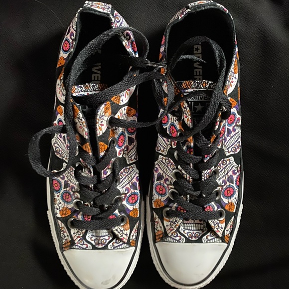 converse sugar skull sneakers